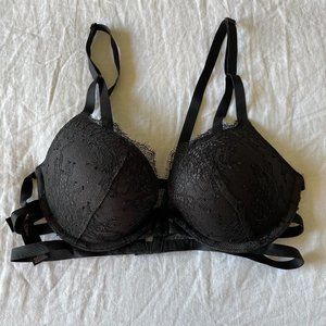 Victoria Secret Front Clip Bra in 32C